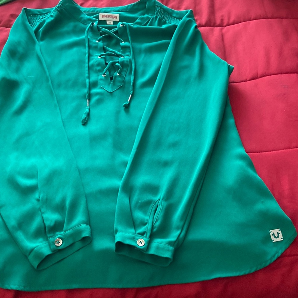 True Religion long sleeve light weight green blouse.